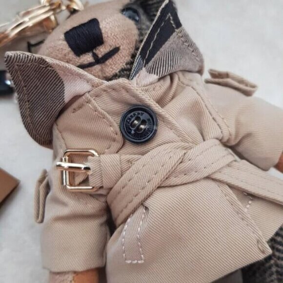 BURBERRY Bear 🐻 keychain purse charm - Picture 4 of 8